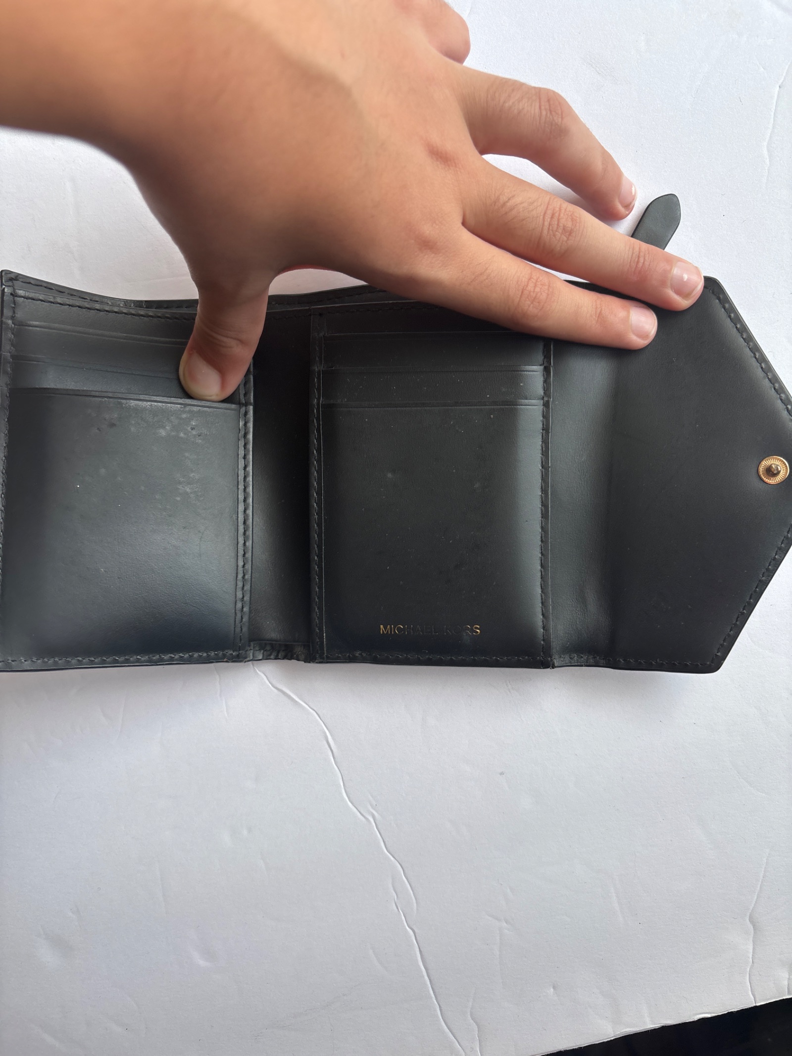 Michael Kors Jet Set Travel Black Leather Wallet — photo 3