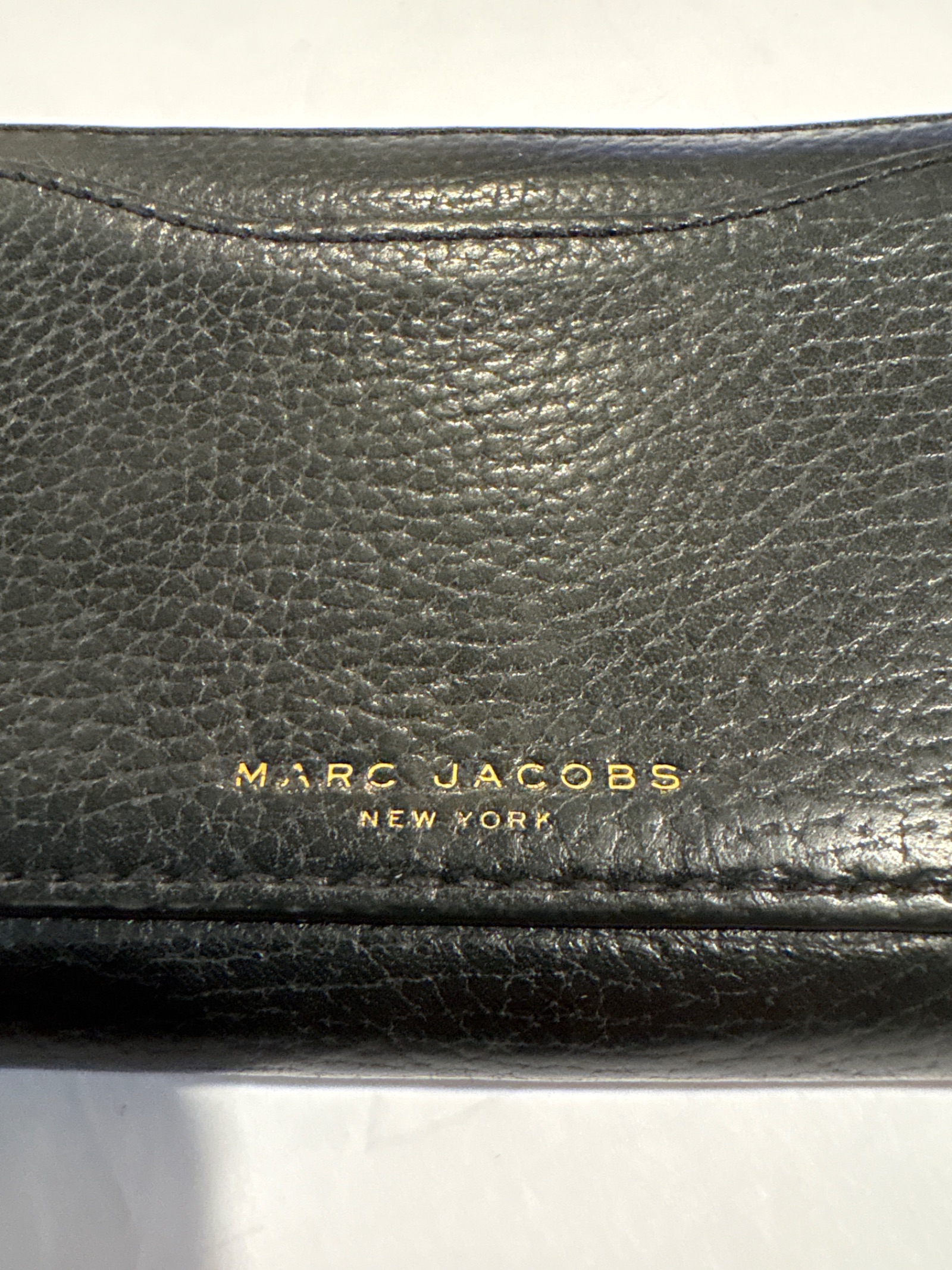 Marc Jacobs Black Leather Zip-Around Wallet — photo 3