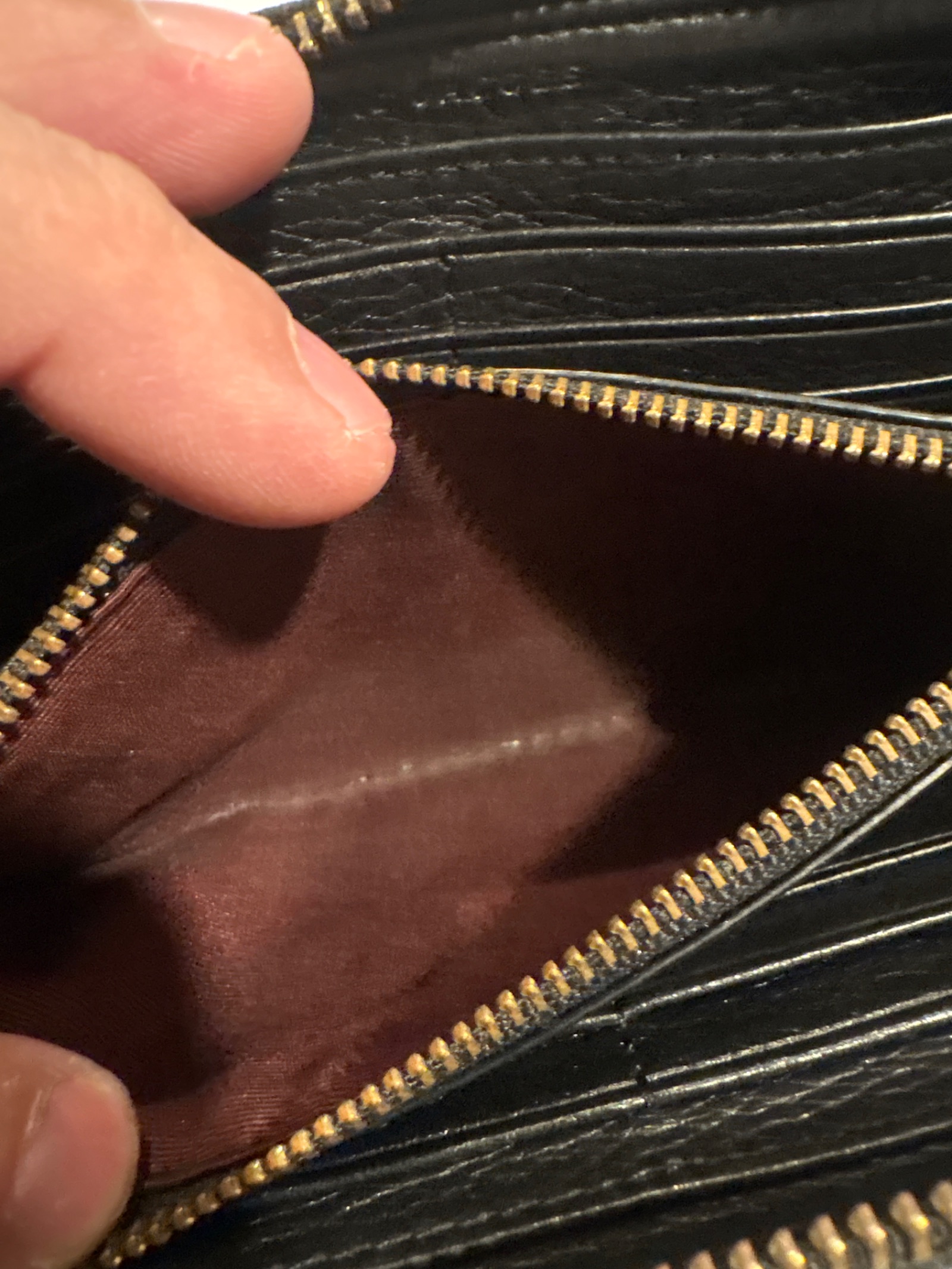 Marc Jacobs Black Leather Zip-Around Wallet — photo 6
