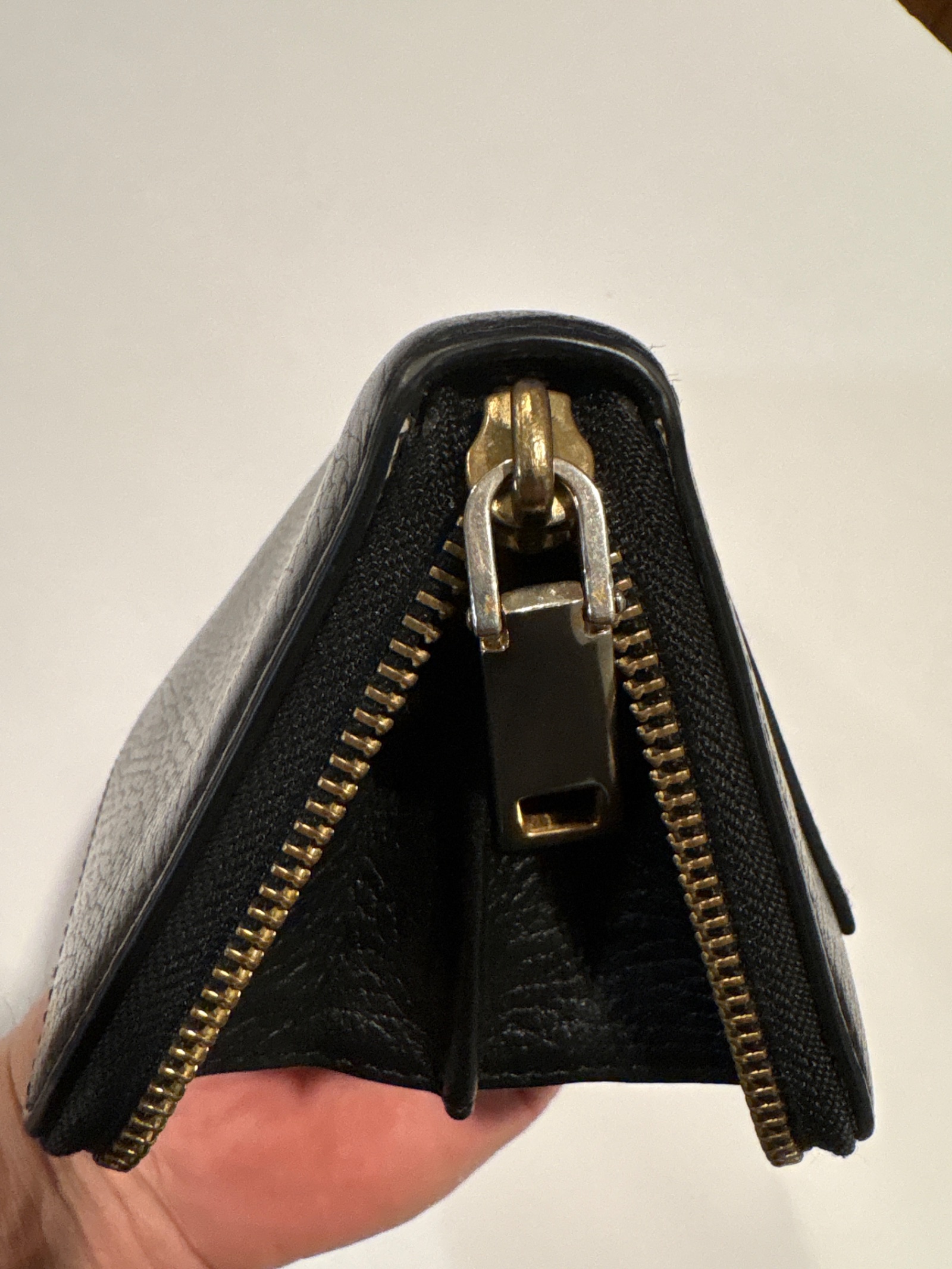 Marc Jacobs Black Leather Zip-Around Wallet — photo 8