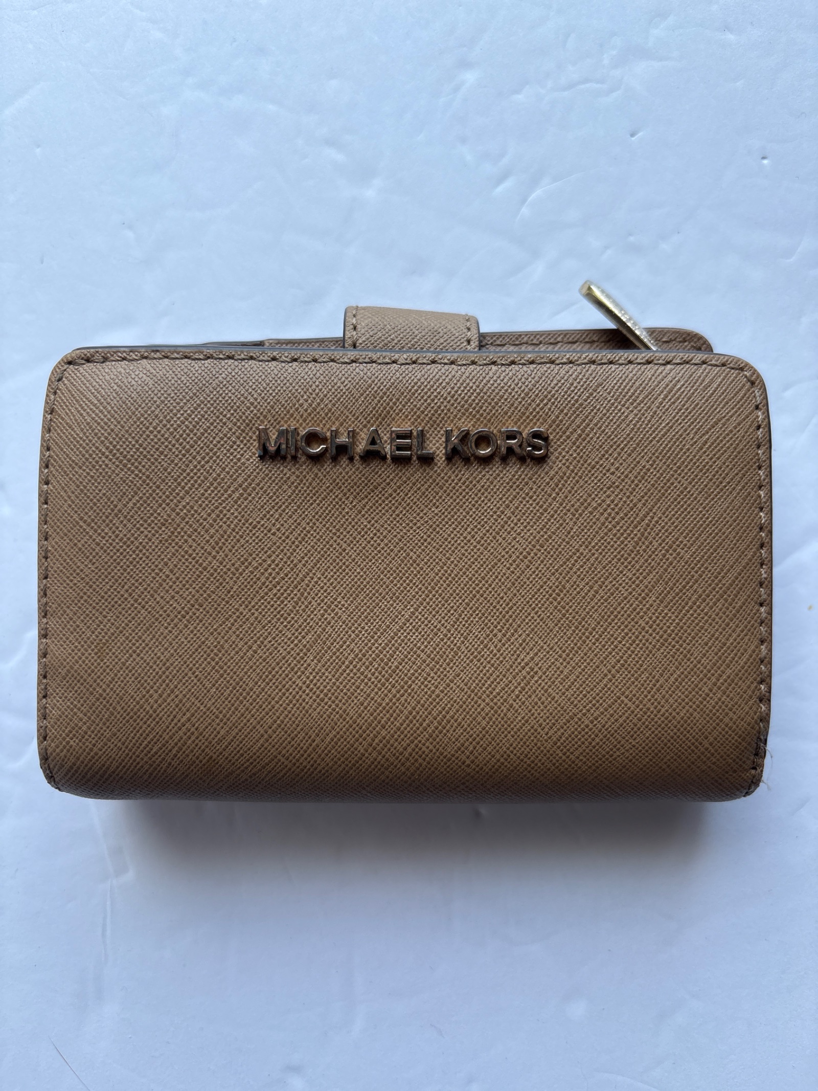 Michael Kors Jet Set Travel Wallet — photo 2