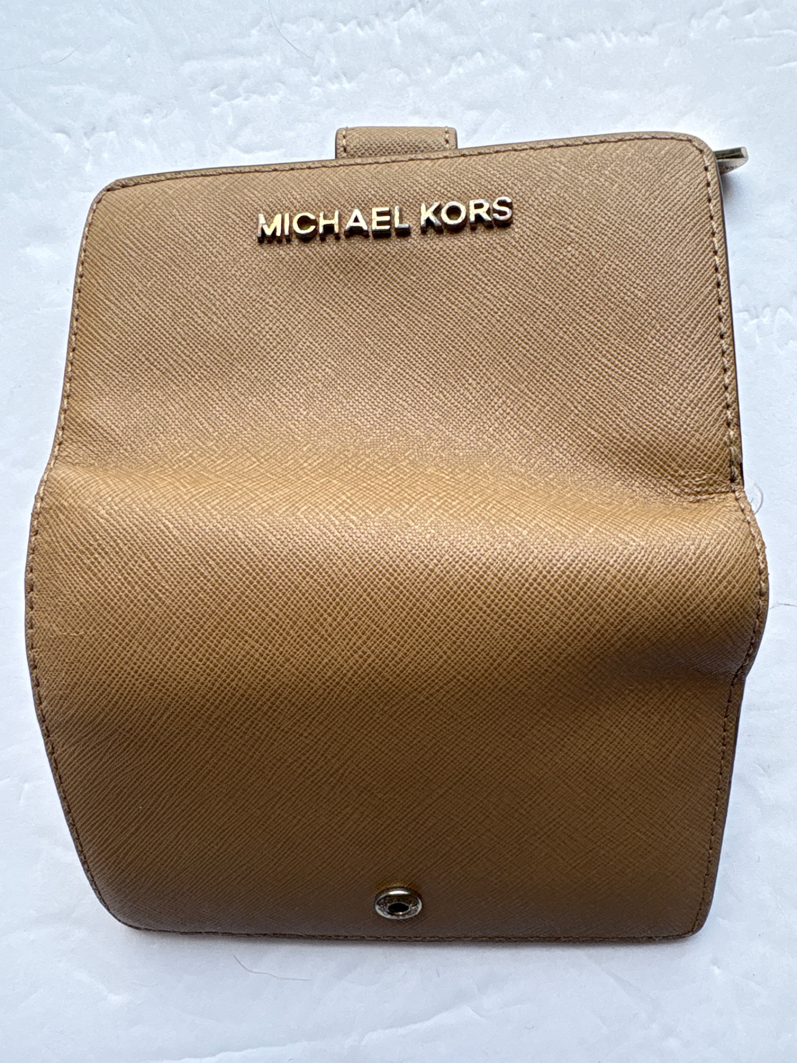 Michael Kors Jet Set Travel Wallet — photo 5