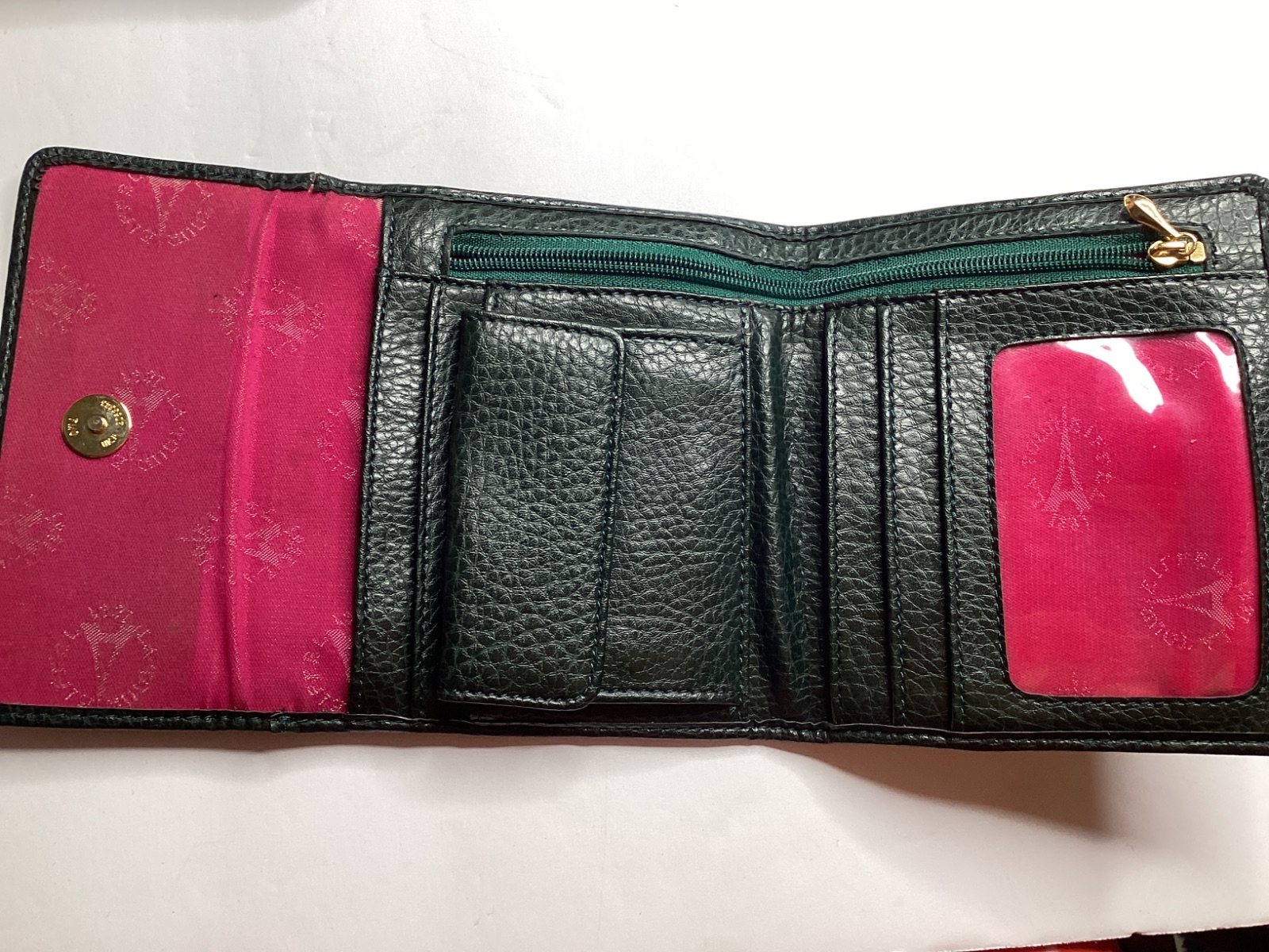 Eiffel Green Leather Trifold Wallet — photo 4