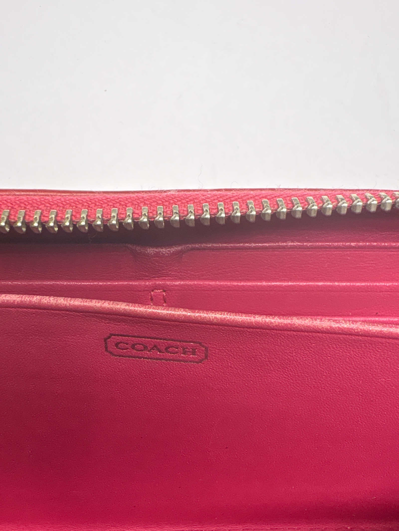 Coach Red Patent Leather Signature Zip Around Wallet — photo 5