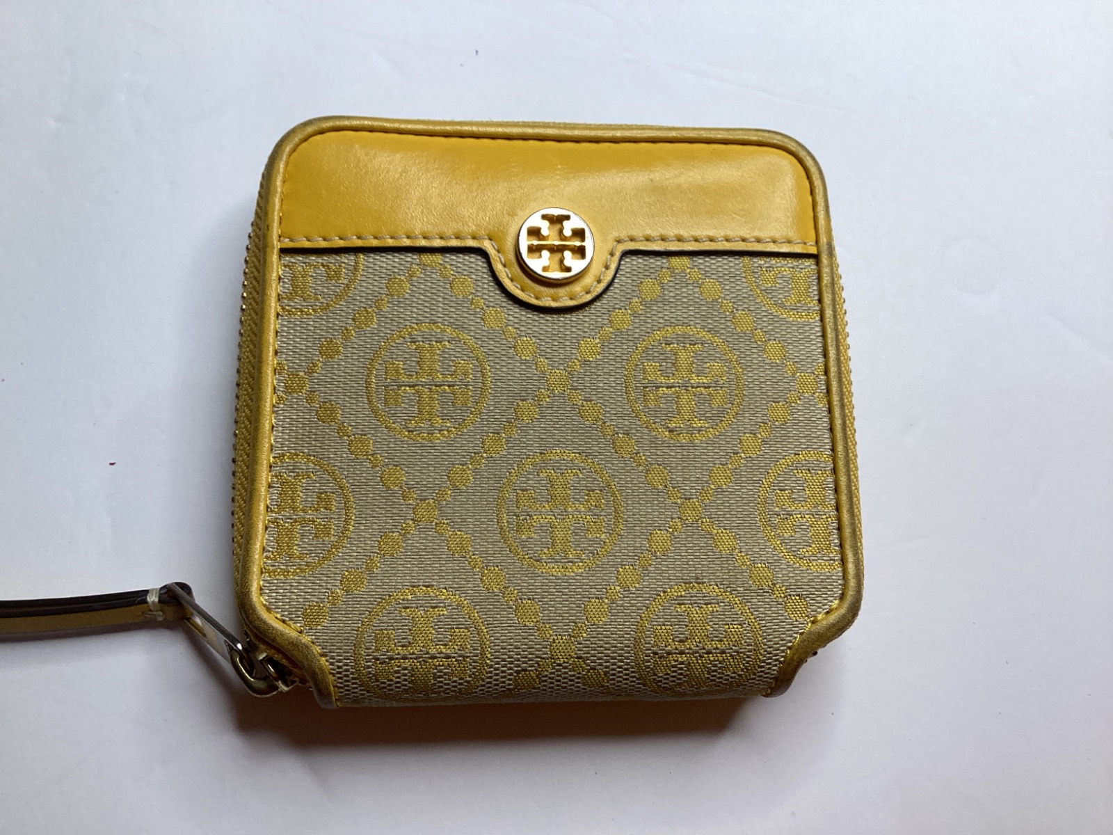 Tory Burch Zip Around Wallet — photo 2