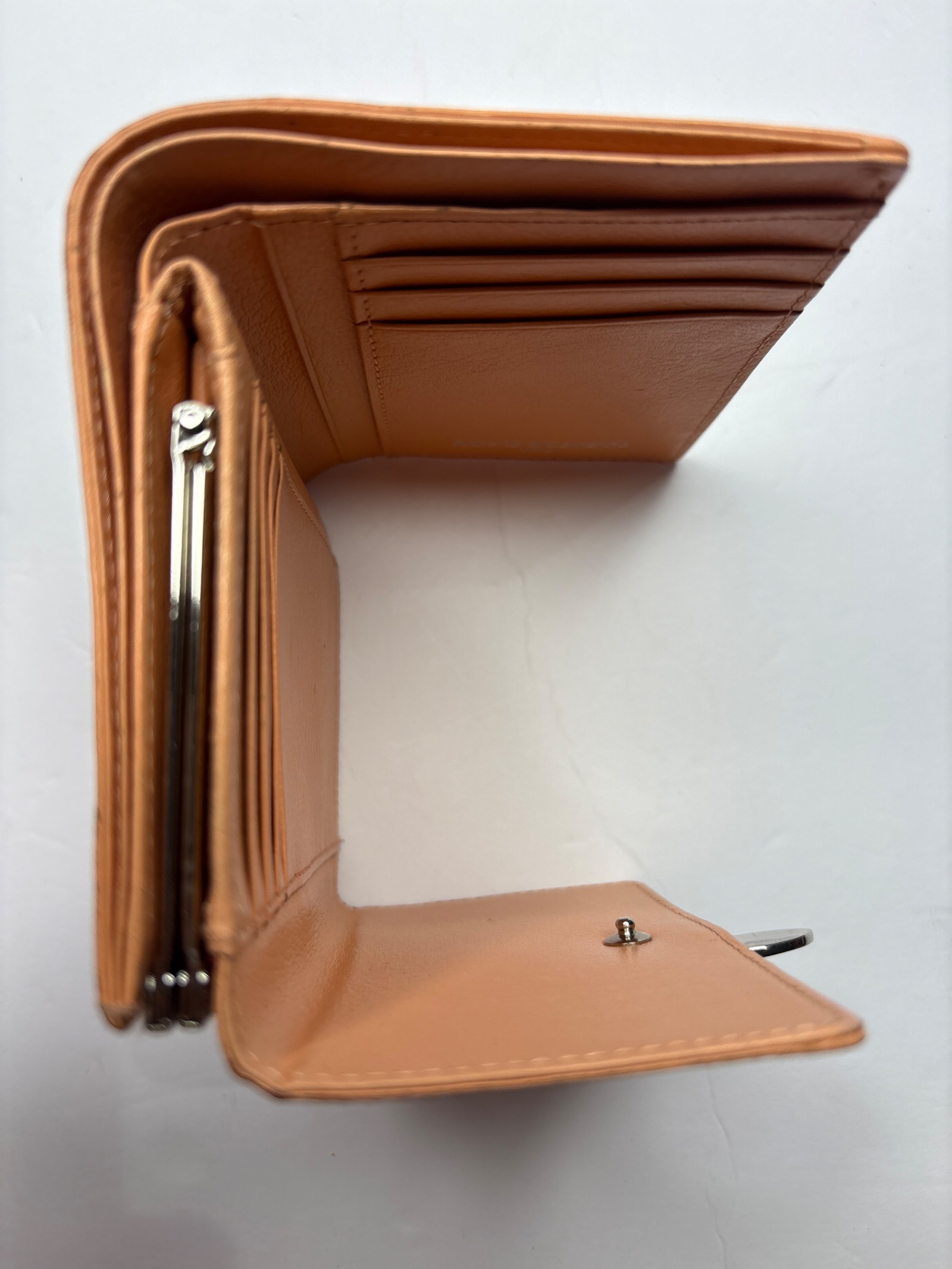 Roberta di Camerino Leather Wallet — photo 9
