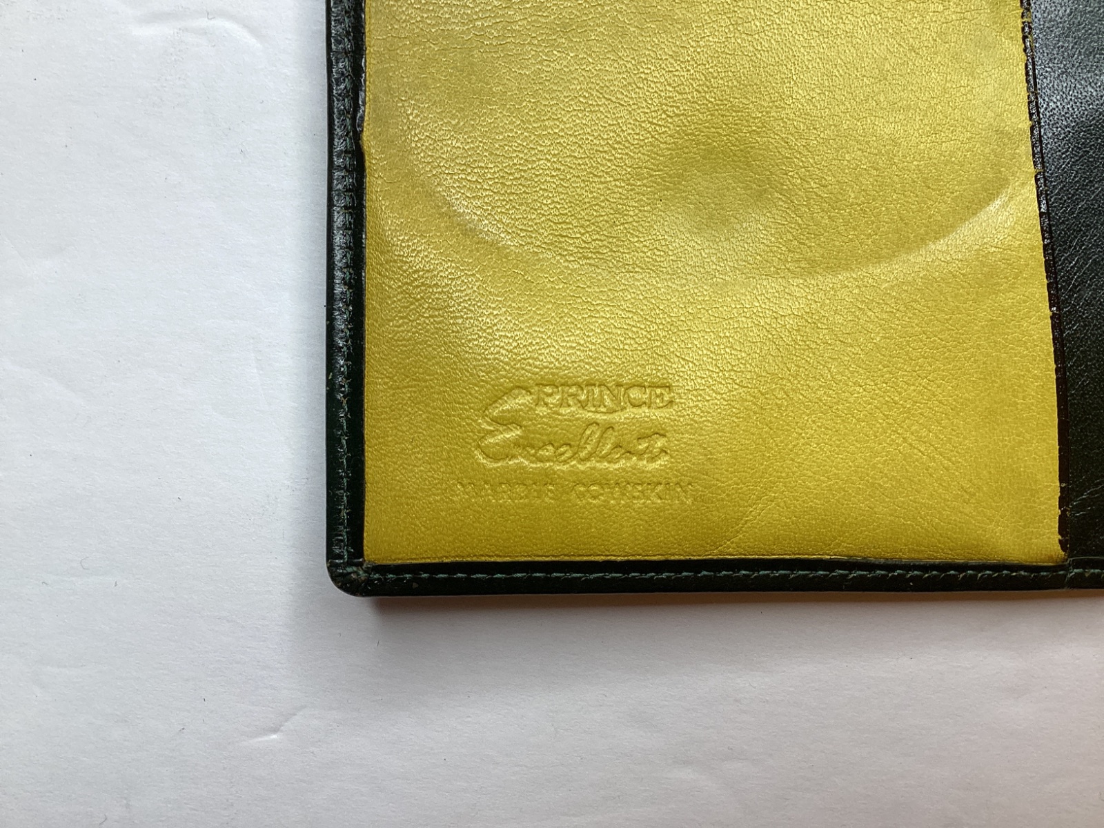 Prince Excellence Leather Passport Holder — photo 5