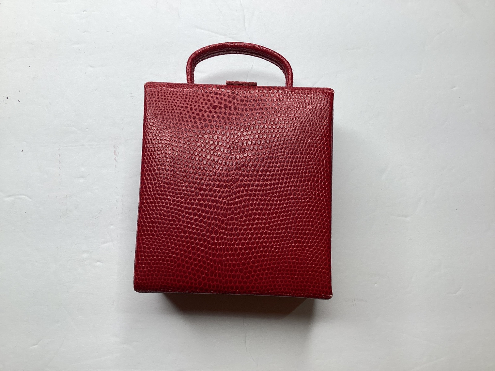 Red Lizard-Embossed Jewelry Travel Case — photo 3